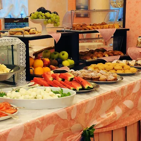 Hotel Cristallo 3*