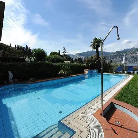 Cristallo 3* Malcesine