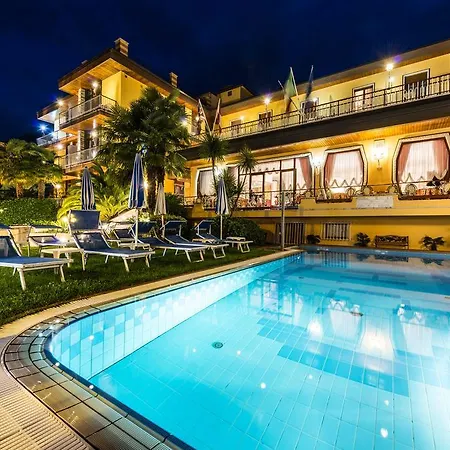 Cristallo Hotel
