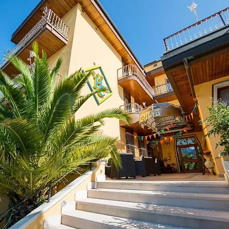 Cristallo Hotel 3*