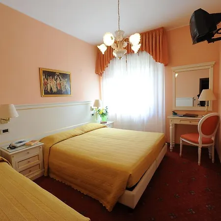 Cristallo 3* Malcesine