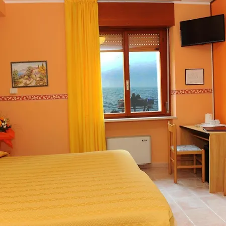 Cristallo Hotel 3*